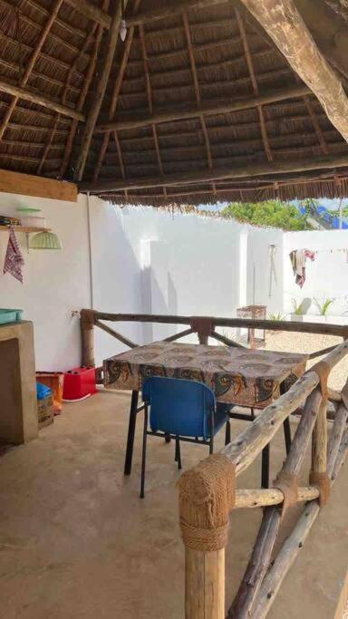 B Home Zanzibar 키웬그와 외부 사진