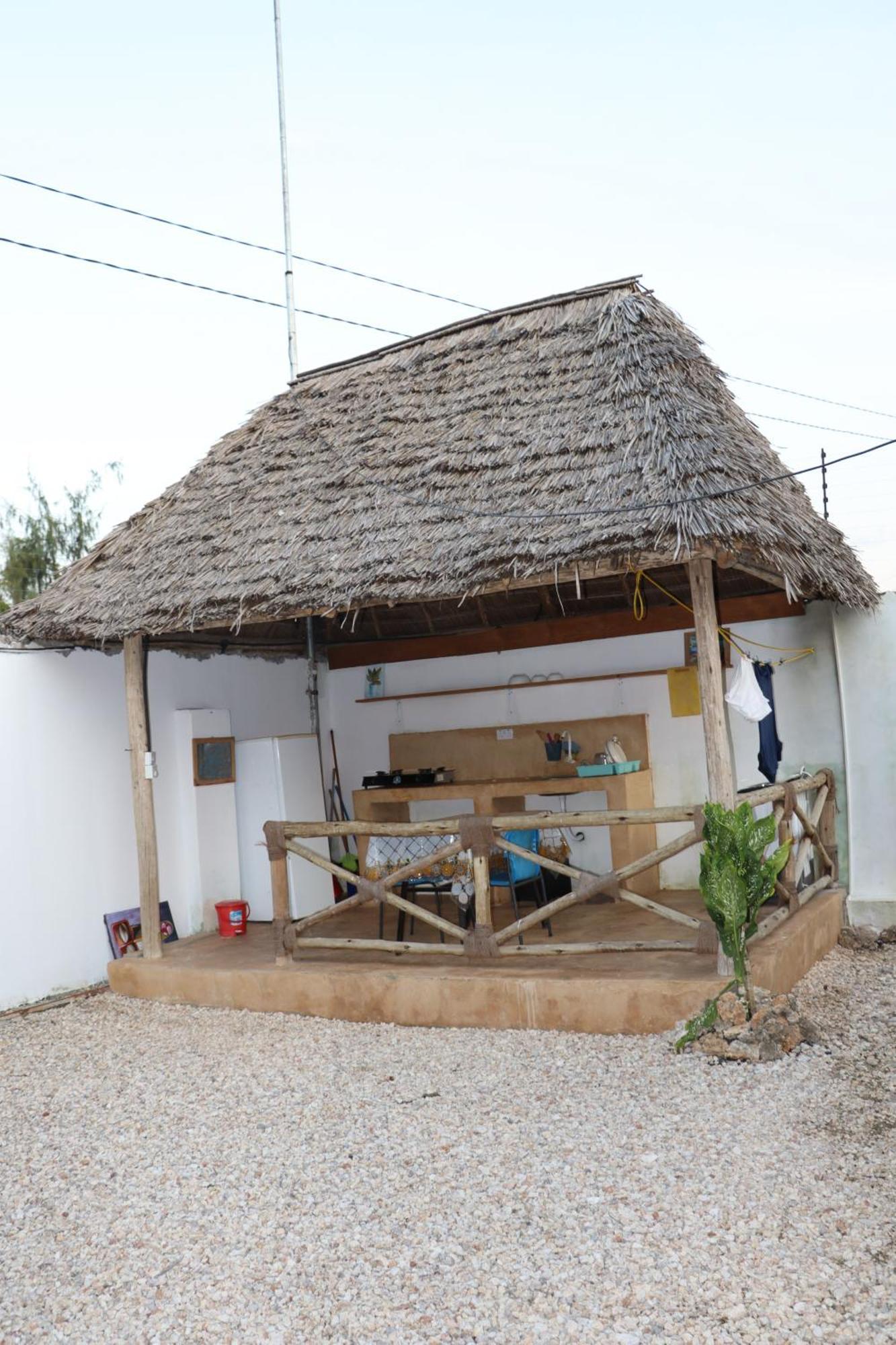 B Home Zanzibar 키웬그와 외부 사진